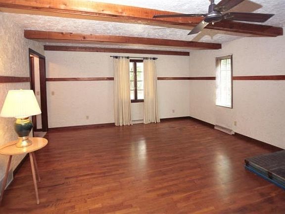 3rd image of 11208 E G Ave