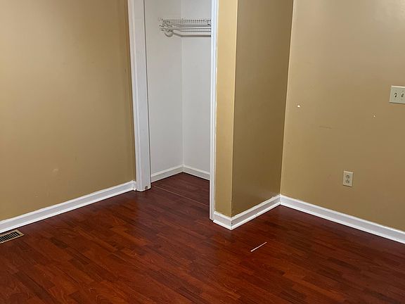 2nd image of 2911 Hillhurst Dr