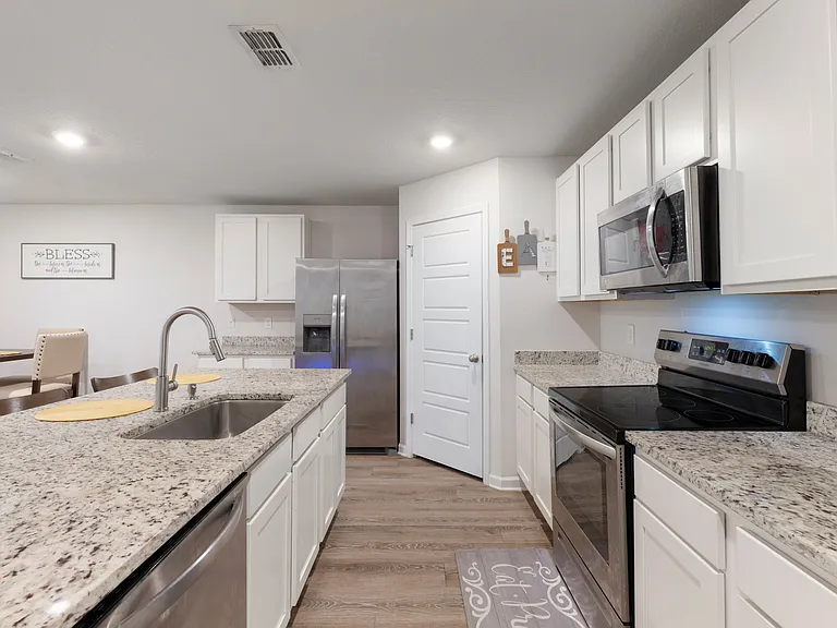 6364 Burrow Ln — Photo 5