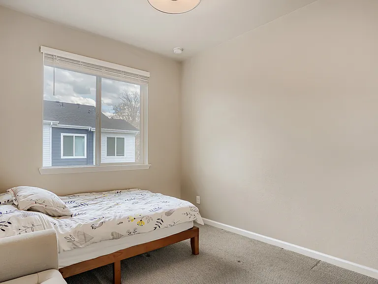 1909 S Poplar Ct — Photo 20
