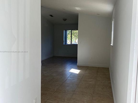 5th image of 2921 SE 13th Ave #20648