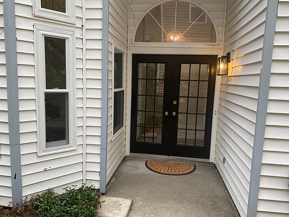 Covered Entry Way