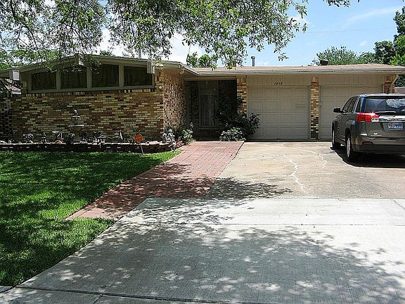 2nd image of 1805 El Mar Ln