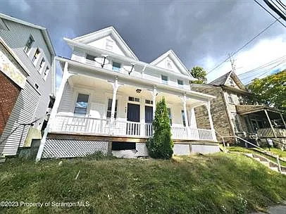 907 Green Ridge St #1 — Photo 1