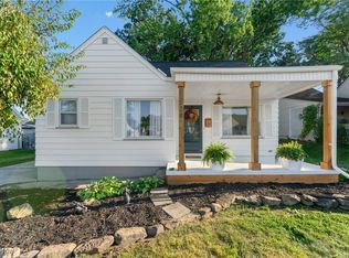 128 Renee Dr, Struthers, OH