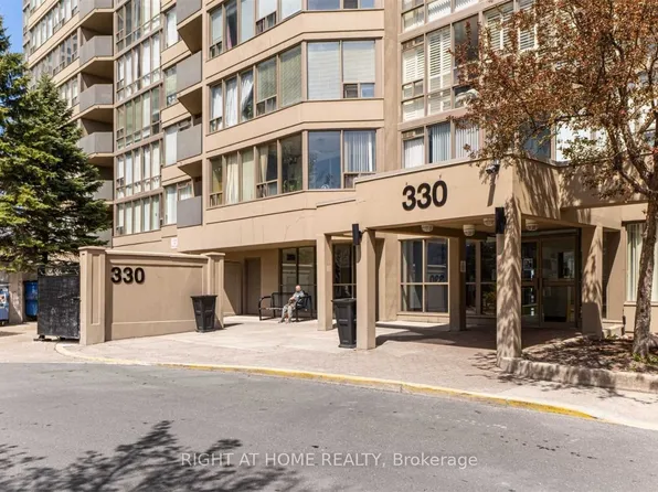 330 Rathburn Rd W #1010, Mississauga, ON L5B 3Y1