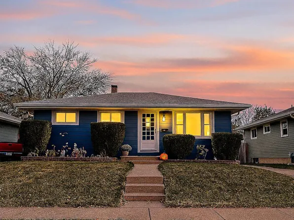 6716 South 19th STREET, Milwaukee, WI 53221