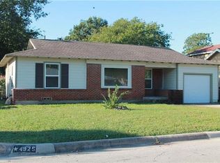 4929 Flagstone Dr, Fort Worth, TX 76114