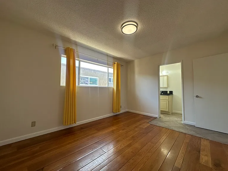13314 Cordary Ave — Photo 18