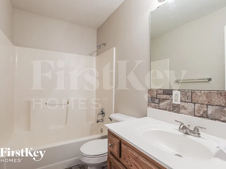 16306 Harris Ave — Photo 9