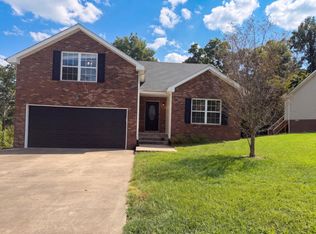 3148 Brook Hill Dr, Clarksville, TN 37042