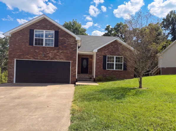 3148 Brook Hill Dr, Clarksville, TN 37042