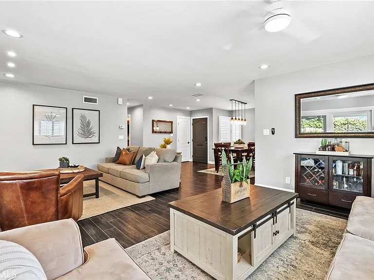 5251 Anthony Ave — Photo 17
