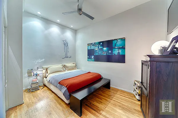 Rented by Halstead Real Estate | media 10