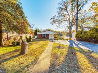 1249 Magothy Rd, Pasadena, MD 21122