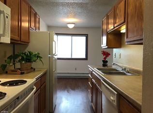 2835 Hawken St, Bismarck, ND 58503