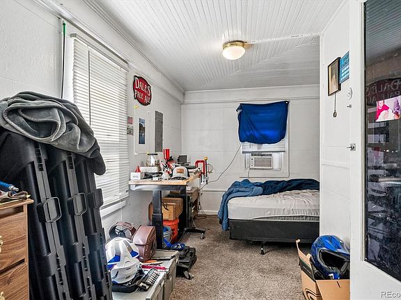 5th image of 4022 S Acoma Street