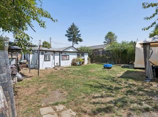 844 NE Johnson St, Myrtle Creek, OR 97457
