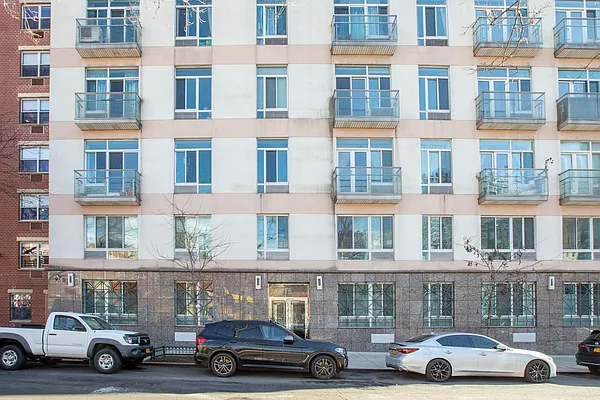 Rented by HCRE | media 17