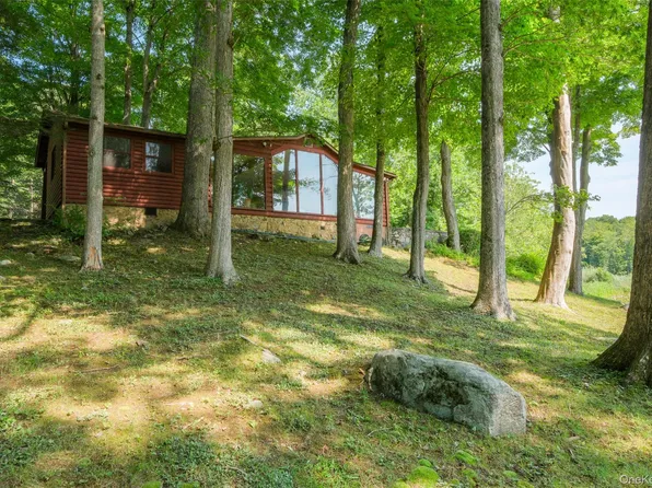 11 Trail Of The Hemlocks, Putnam Valley, NY 10579