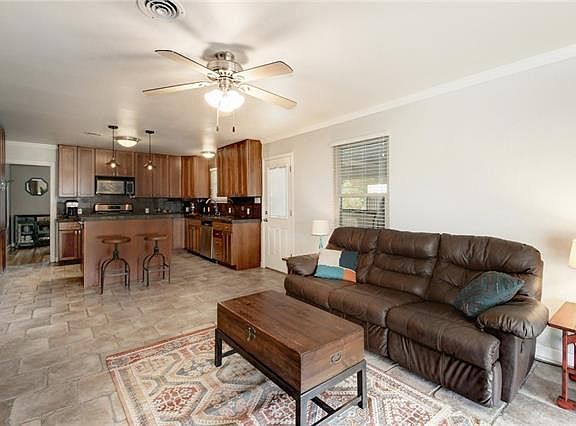 5th image of 1306 Choquette Dr