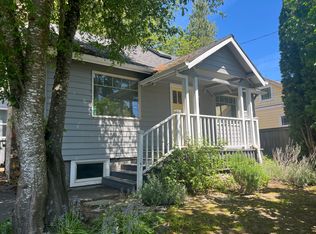 1733 SW Marigold St, Portland, OR 97219