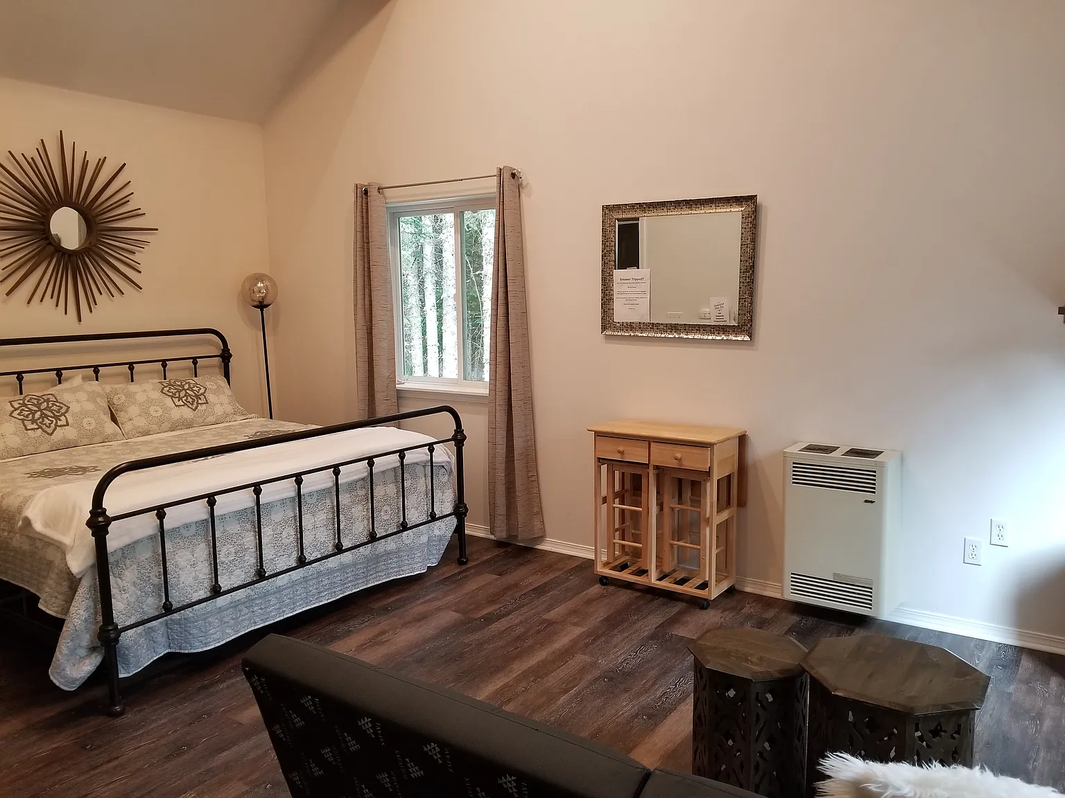Studio, 400 sqft, $1,390 — Photo 3