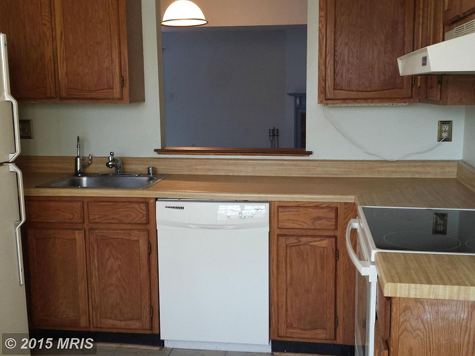 2nd image of 9404 Mayflower Ct