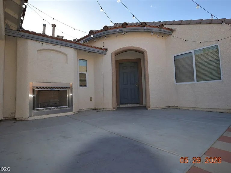 8398 Hollywood Hills Ave — Photo 2