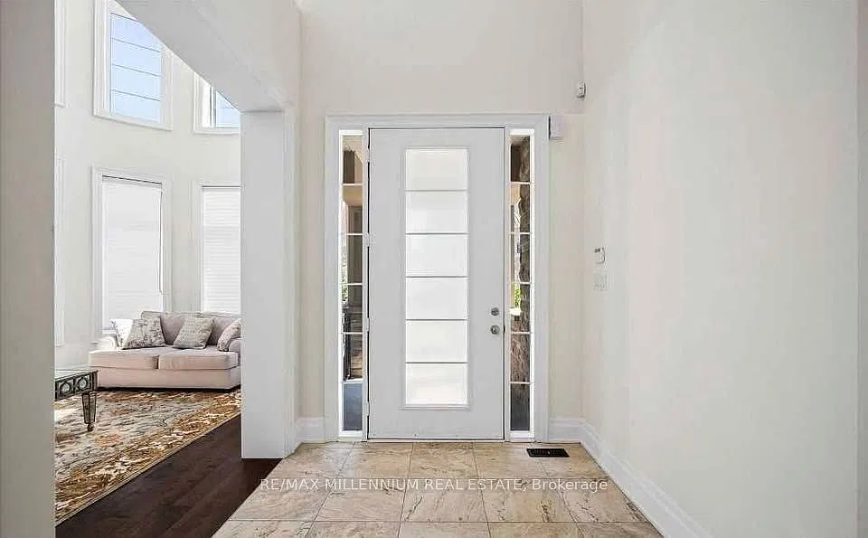 5 bed, $4,350 — Photo 2