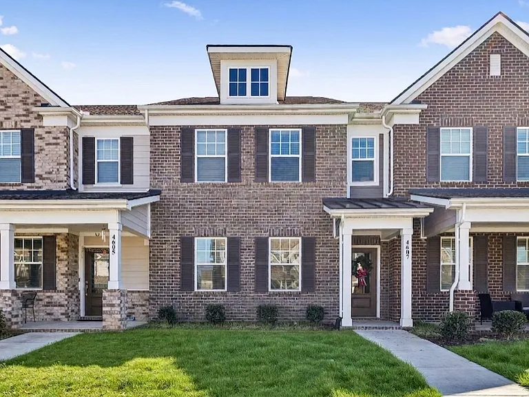 4607 Sardius Dr — Photo 1