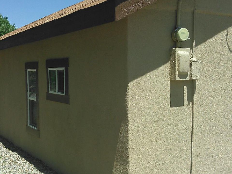 2nd image of 613 E Blanco St