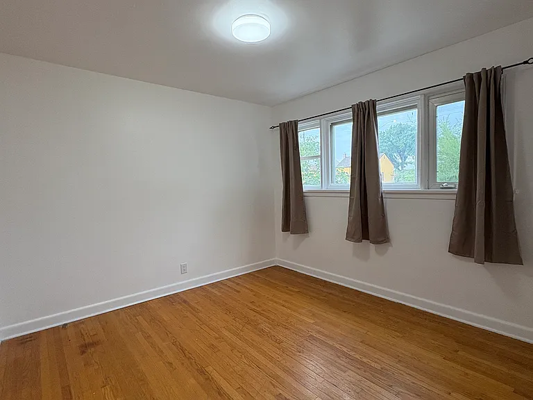 315 Matheson Ave — Photo 3