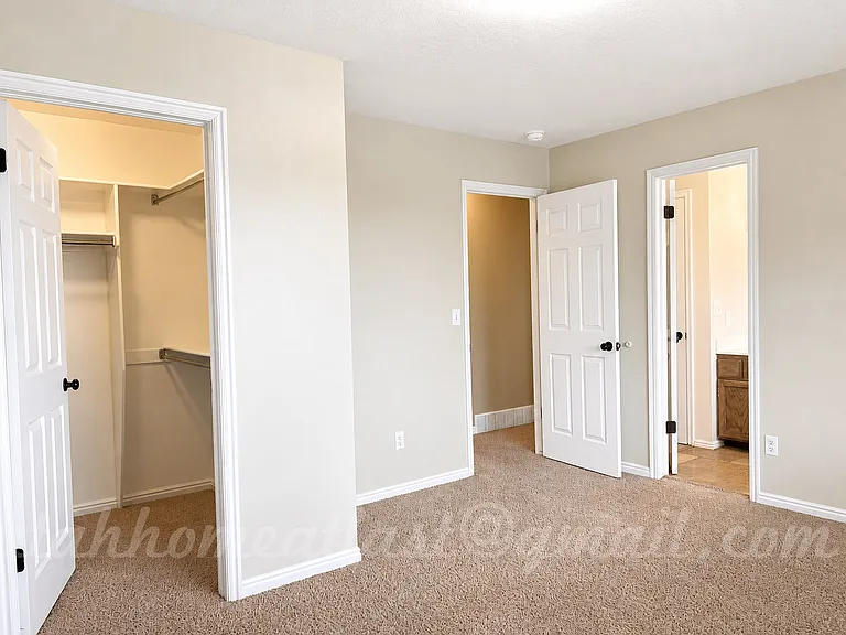 4353 S 3100 W — Photo 12