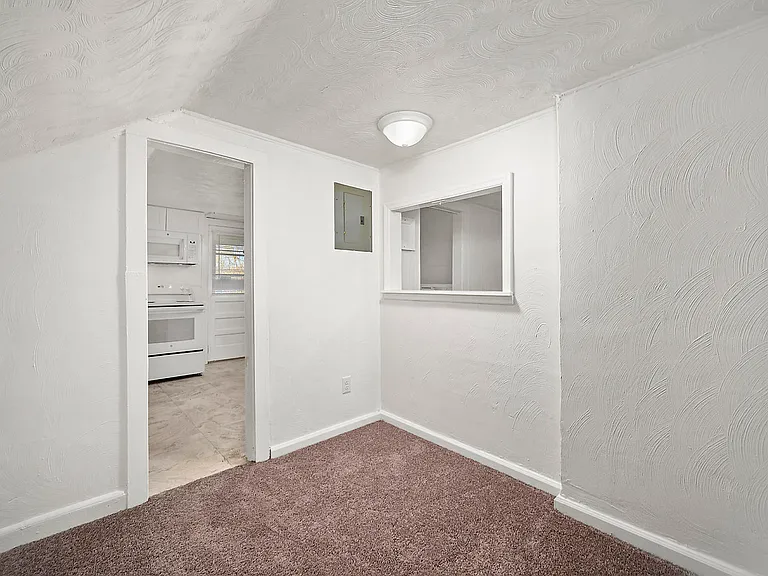 1270 Old Buckroe Rd #B — Photo 15