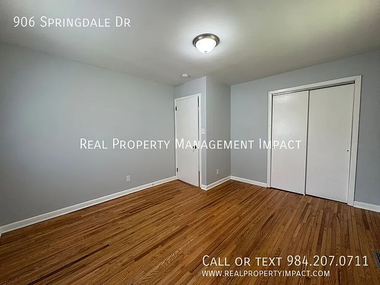906 Springdale Dr — Photo 36