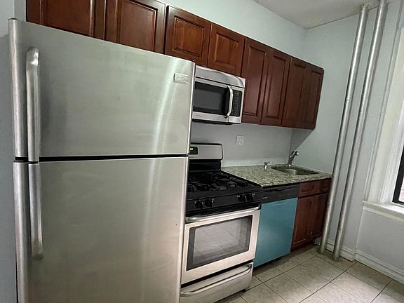 2nd image of 319 Fairmount Ave #406