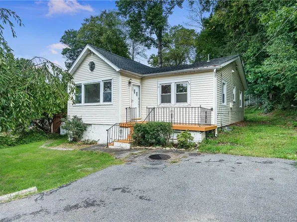 16 Wright Rd, Yorktown Heights, NY 10501