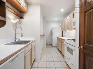 635 Calle Grillo Unit A, Santa Fe, NM 87505