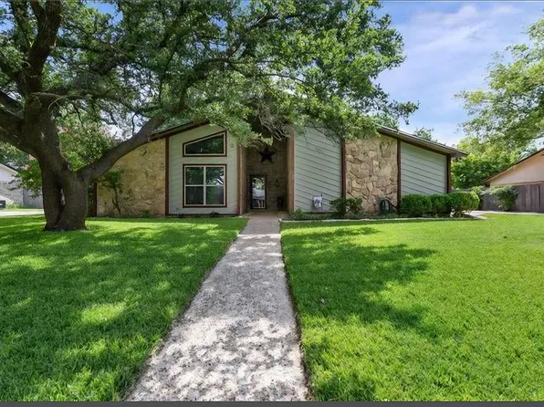 125 Crockett Ln, Hewitt, TX 76643