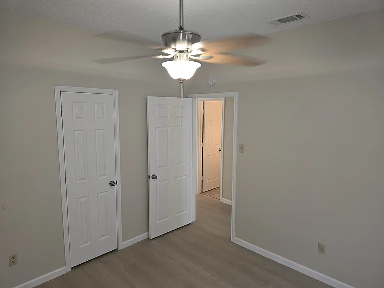2004 Island View Ct — Photo 10
