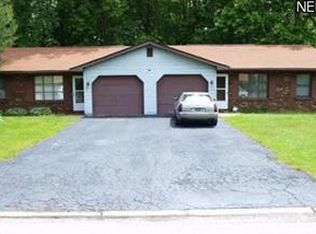 1354 Castillion Dr NE, Warren, OH
