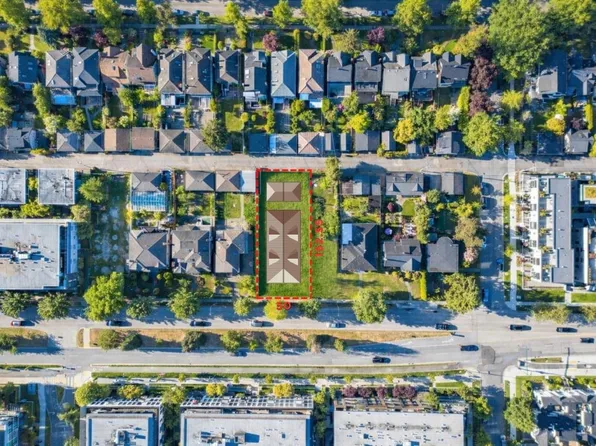 275 King Edward Ave W, Vancouver, BC V5Y 2J1