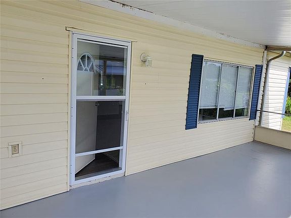 5th image of 3532 Lazy Lake Dr N