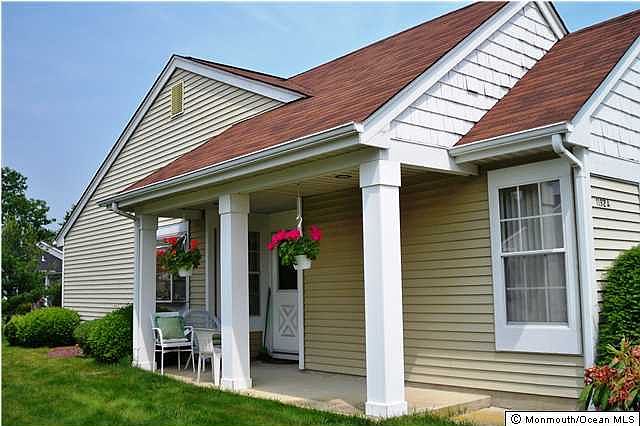 2nd image of 1192 Thornbury Lane #A