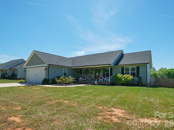 2nd image of 3923 Ritchie Rd