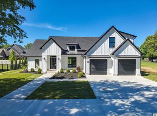 661 N 36th St, Paducah, KY 42001