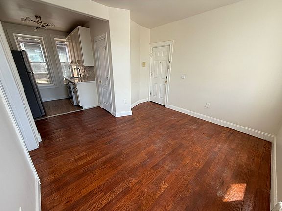 4th image of 5111 Palisade Ave #11E