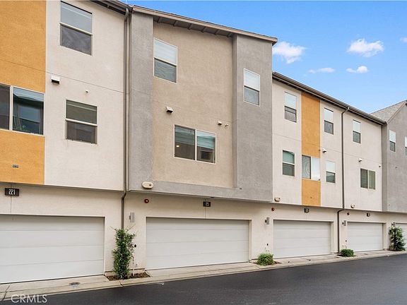 5th image of 225 Scratch Rd