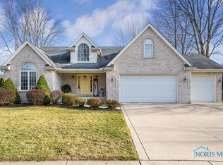 743 Hammersmith Cir, Holland, OH 43528